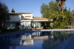 Casa Adelante